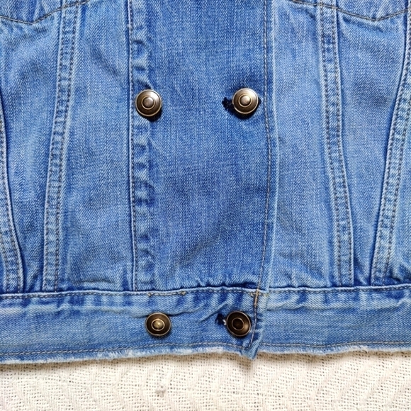 Free people Double Breasted Denim Distressed Jacket Size Small Blue Light Wash - Picture 8 of 14